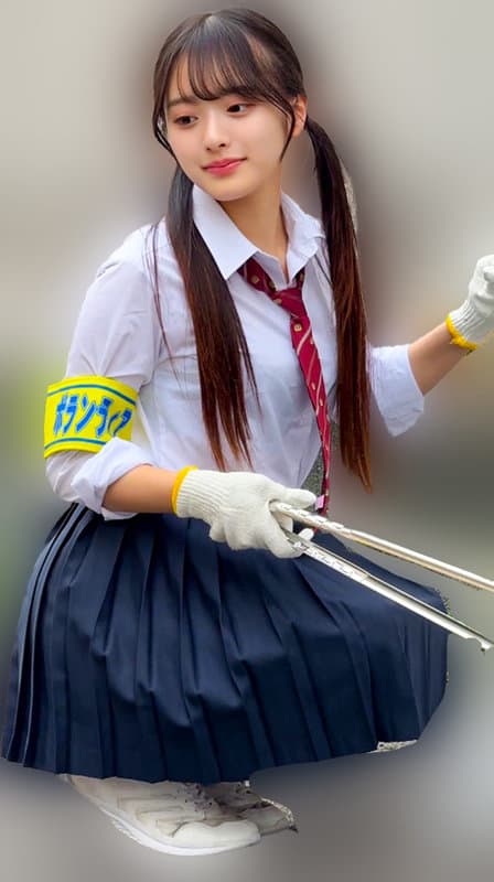 OREMO-627 トング持ってしゃがむツインテール美女