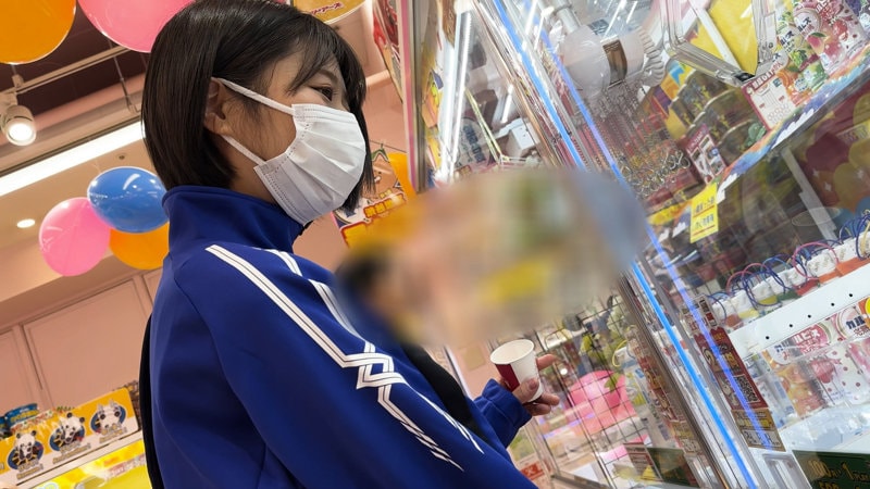 MGK-011 ゲームセンターで元教え子と待ち合わせ