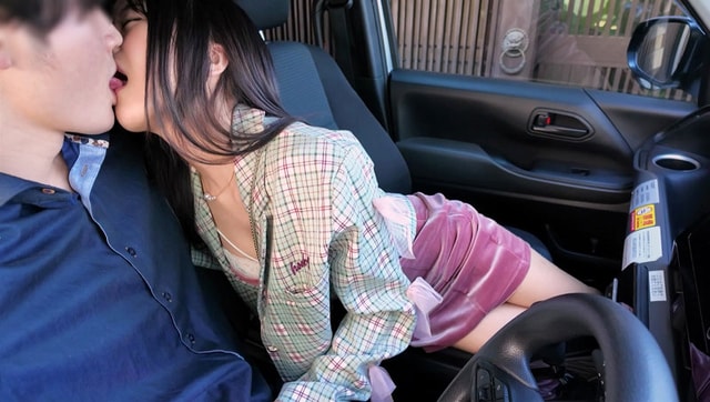 PAI-284 助手席で舌を絡めてディープキス