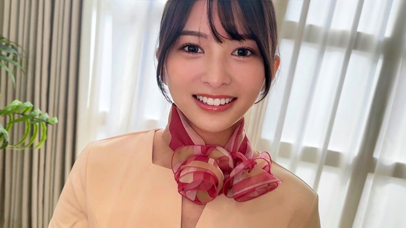 SMJS-245 笑顔でこちらを見つめる美容部員いつきさん