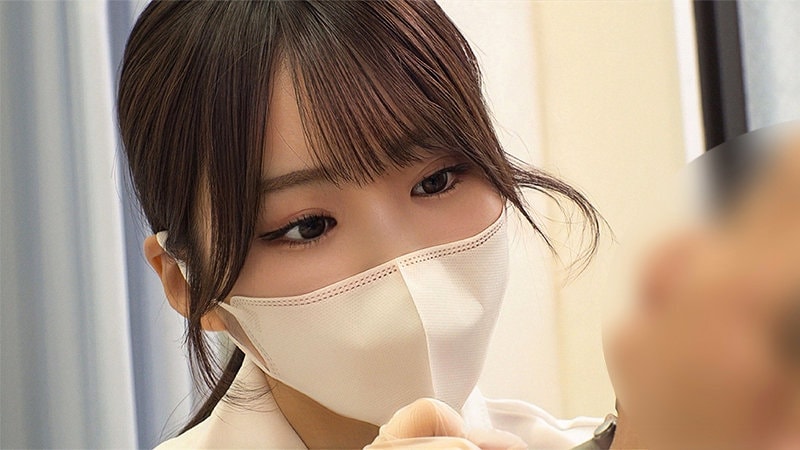 SPAY-790 マスク姿で患者をじっと見つめる目